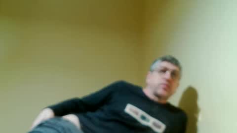Snapshot of 41bigdick41 chatting on 04/25/26, 05:21 41bigdick41 online show from 04/25/26, 05:21