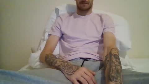 420feetloverr420 online show from 09/19/25, 10:10