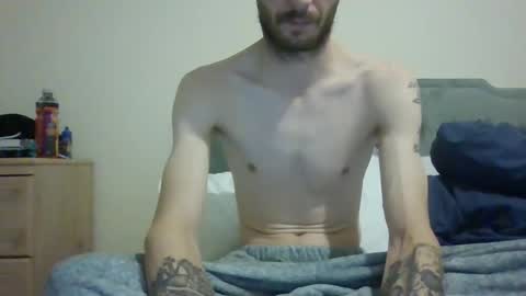 420feetloverr420 online show from 10/19/25, 08:09