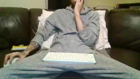 420feetloverr420 online show from 02/15/26, 02:08