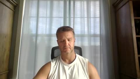 Snapshot of 45andfit chatting on 11/04/25, 02:05 45andfit online show from 11/04/25, 02:05
