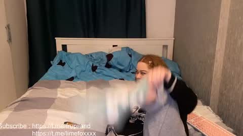 JuliaPvt is open online show from 01/27/25, 11:11