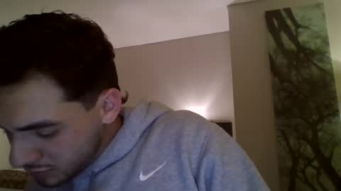 Snapshot of 4misterious chatting on 07/16/26, 04:40 Brian online show from 07/16/26, 04:40