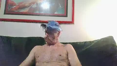 Snapshot of 4nuf chatting on 12/27/24, 08:45 4nuf online show from 12/27/24, 08:45