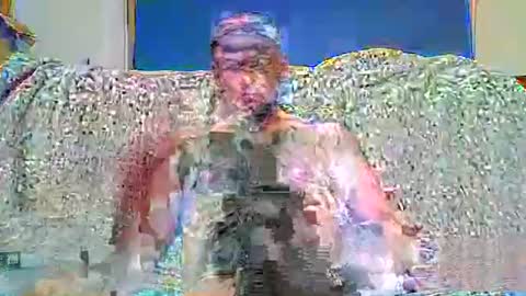 Snapshot of 4nuf chatting on 12/14/25, 06:30 4nuf online show from 12/14/25, 06:30