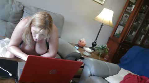 Snapshot of 4theloveofjane chatting on 12/06/24, 05:11 Jane online show from 12/06/24, 05:11