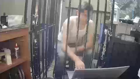 4u2keeplockedup online show from 10/14/25, 07:47