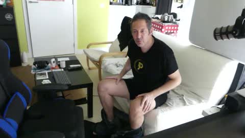 Larese Carlo online show from 02/13/26, 03:08