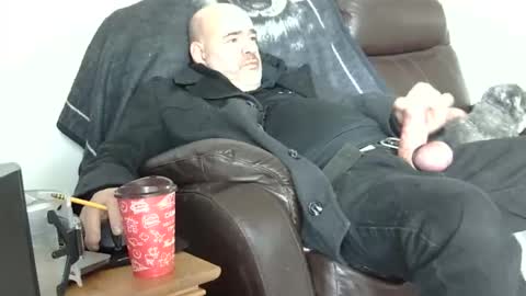 66bear online show from 11/15/25, 04:03