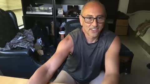 daddy vegas  for single women and couples here online show from 03/05/26, 10:06