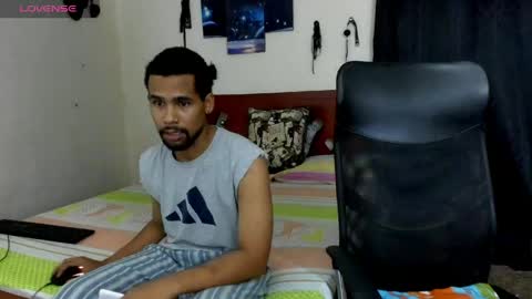 69blackwhite online show from 04/13/26, 03:23