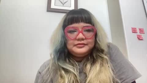 Snapshot of 69candyflowers chatting on 01/10/25, 06:49 69candyflowers online show from 01/10/25, 06:49