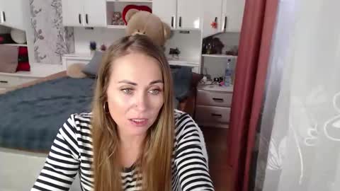 69sexysecret691984 online show from 02/25/26, 12:48