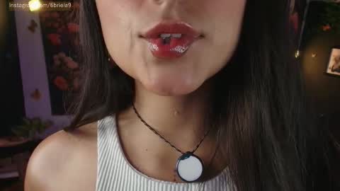 B R I E L A  online show from 04/02/26, 05:16