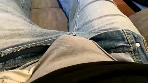 6inchboytoy online show from 01/21/25, 12:18