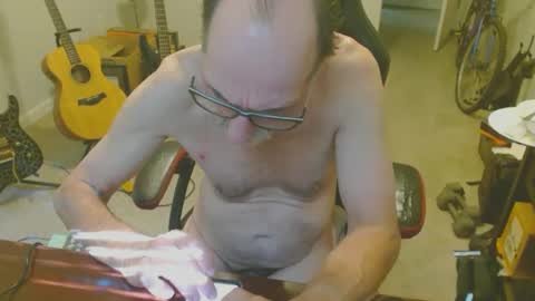 6stringer62 online show from 09/27/25, 06:13