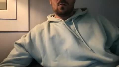 Snapshot of 6tu chatting on 04/07/26, 08:09 6tu online show from 04/07/26, 08:09