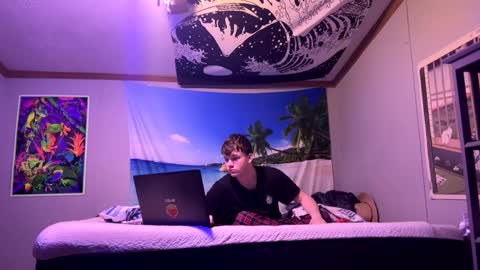 Snapshot of 710lemonade420 chatting on 12/06/24, 08:05 lemonade online show from 12/06/24, 08:05