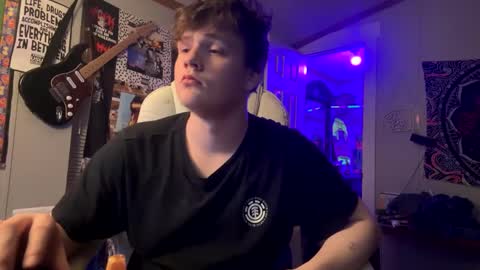 Snapshot of 710lemonade420 chatting on 02/03/25, 06:56 lemonade online show from 02/03/25, 06:56