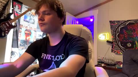 Snapshot of 710lemonade420 chatting on 02/12/25, 08:40 lemonade online show from 02/12/25, 08:40