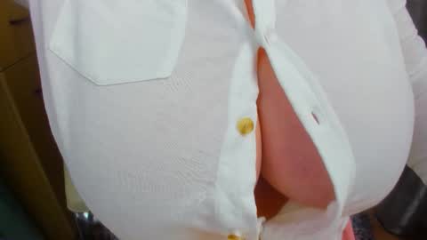 Brendi online show from 12/18/25, 09:48