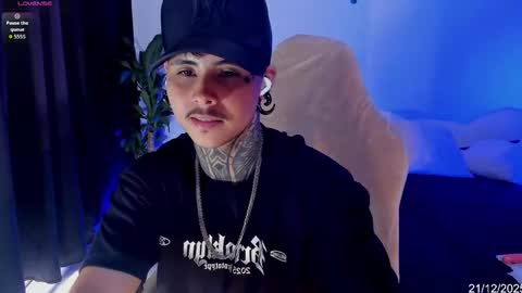 Stefan online show from 12/21/25, 07:21