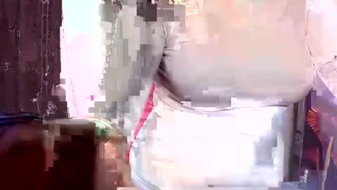 Snapshot of 77lilu chatting on 02/09/25, 10:42 Lilu online show from 02/09/25, 10:42