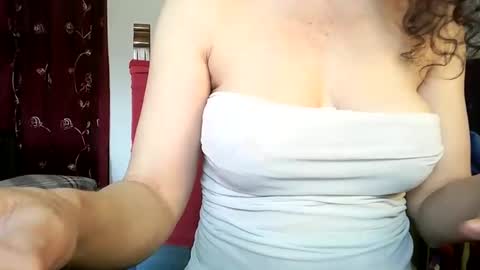 Snapshot of 77lilu chatting on 03/12/25, 09:55 Lilu online show from 03/12/25, 09:55