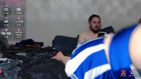 7inch hole punch online show from 03/03/26, 05:02