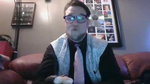 Snapshot of 7inchking269 chatting on 02/24/26, 02:48 7inchking269 online show from 02/24/26, 02:48