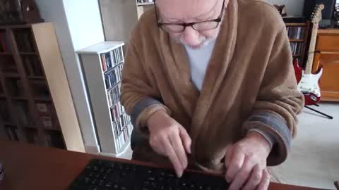  Papi  online show from 03/05/25, 10:33