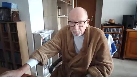  Papi  online show from 11/30/25, 09:57