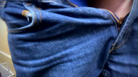 Snapshot of 7znkbob chatting on 02/05/25, 05:52 bob big head online show from 02/05/25, 05:52