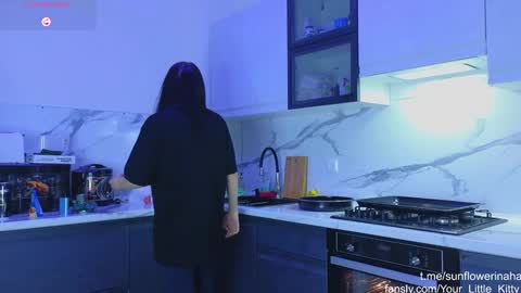 Cornelia and Dante online show from 01/12/25, 07:10