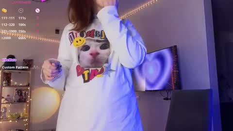 Cornelia and Dante online show from 02/19/26, 02:57