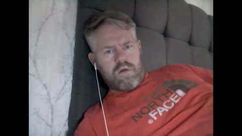 81jonnyx online show from 12/24/24, 11:49