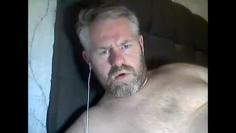 81jonnyx online show from 12/19/25, 09:11