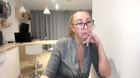 8ciara online show from 12/03/25, 05:55