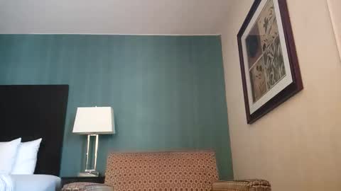 8inch_desi online show from 04/06/26, 03:02