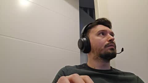 8inchdude93 online show from 03/12/26, 09:59