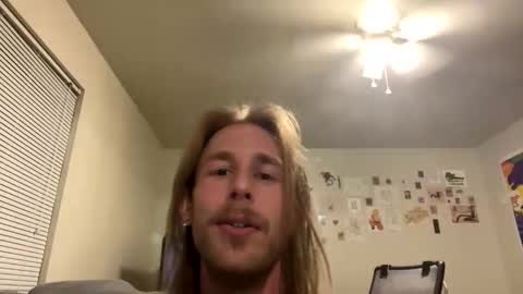 CoralShark online show from 05/01/26, 03:22