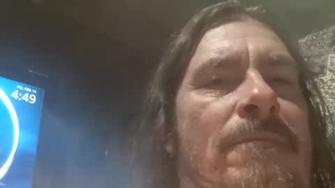 Snapshot of 8intenn chatting on 02/14/25, 10:47 8intenn online show from 02/14/25, 10:47