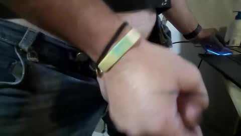 Snapshot of 8magicstick8 chatting on 10/17/25, 07:05 8magicstick8 online show from 10/17/25, 07:05