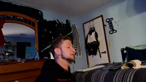 8over6 online show from 01/12/25, 10:22