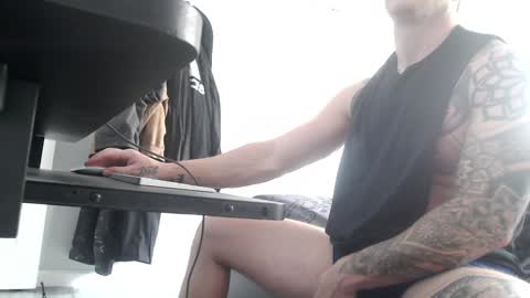 9inchbulll online show from 12/29/24, 04:40