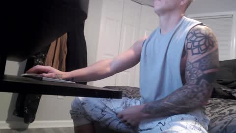 9inchbulll online show from 01/02/25, 11:38