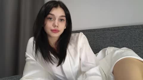 Snapshot of 9west chatting on 02/26/26, 04:50 KARINA online show from 02/26/26, 04:50