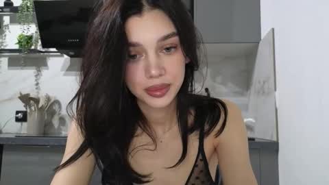 Snapshot of 9west chatting on 03/05/26, 01:18 KARINA online show from 03/05/26, 01:18