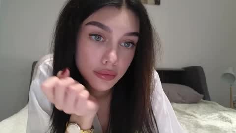 Snapshot of 9west chatting on 03/11/26, 01:28 KARINA online show from 03/11/26, 01:28