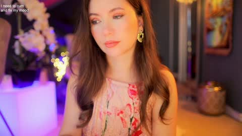 Sophia  online show from 10/31/25, 04:13